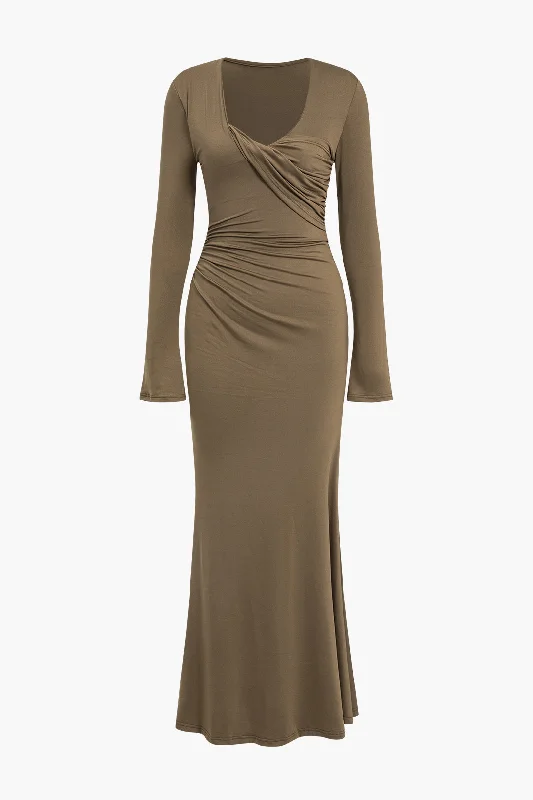 green maxi dresses for party -Maxi dress with bell sleeves,Ruched V-Neck Long Sleeve Maxi Dress