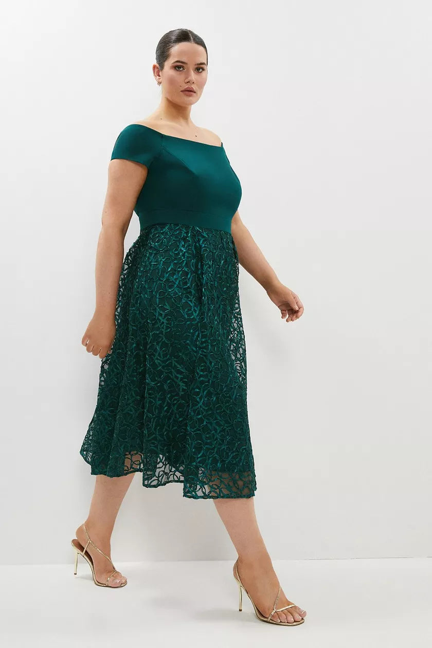 velvet midi dresses for party -Midi dress with patchwork design,Embroidered Midi Dress Green