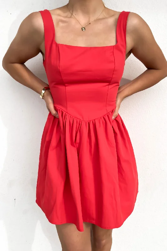 Mini Dresses for Travel -Mini dress with ruched sidesCodie Mini Dress Red